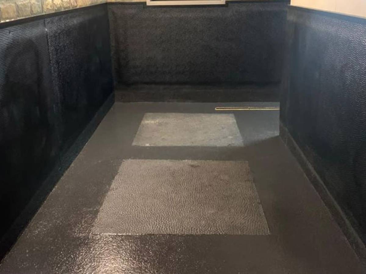 Perfekt geschützt mit Liquid Rubber und Gummi Plus Trittschutz 