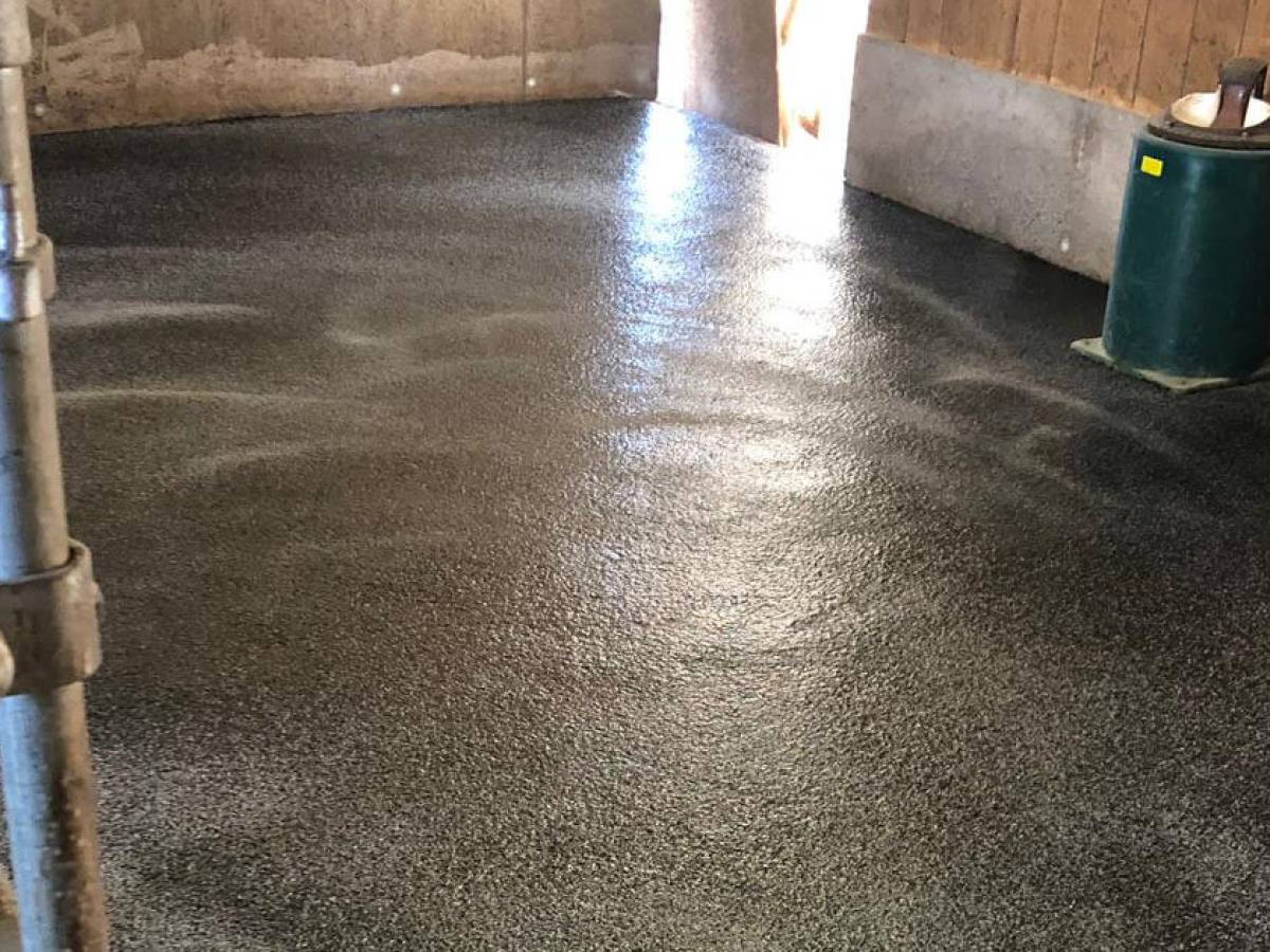 Rubber screed delights stable owners